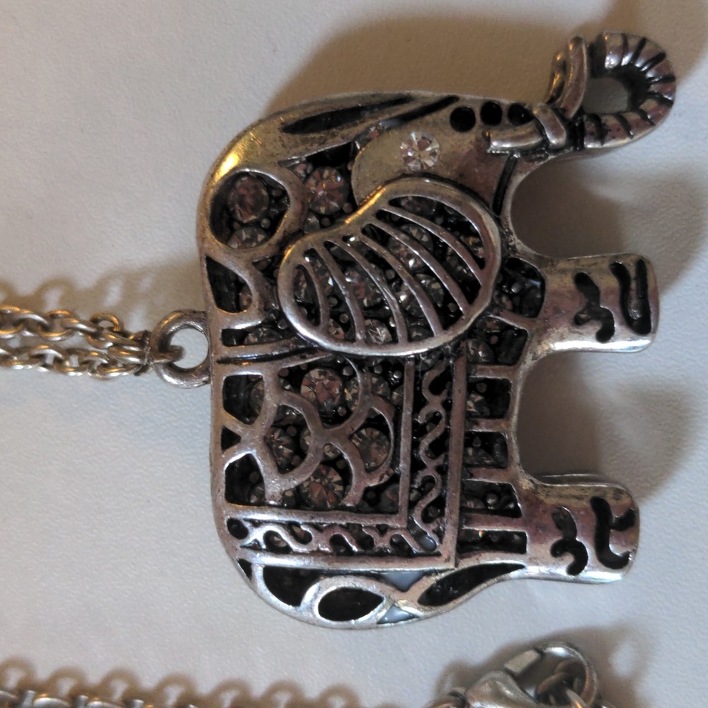 Elephant Necklace 30" Silver Tone Costume Sparkle Long Statement Animal Jewlery